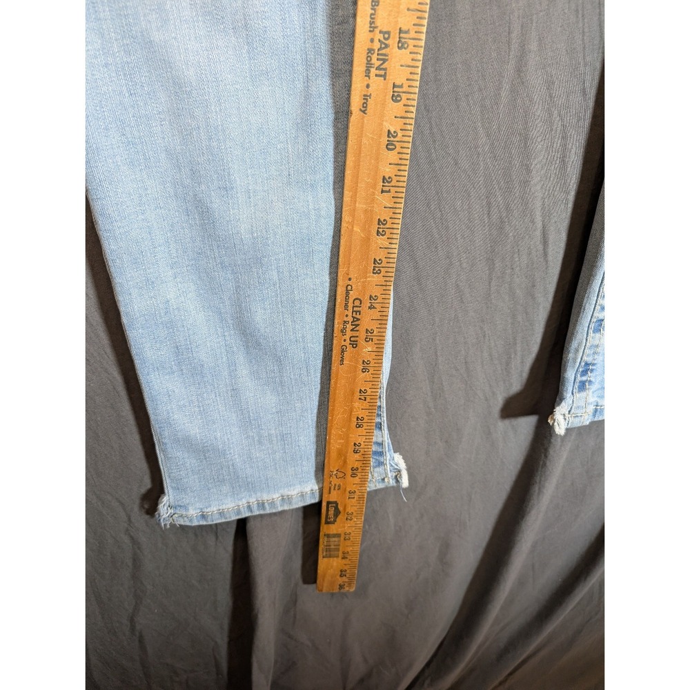 BKE Jeans Women's  32R Carter Straight Leg  Light Wash‎ Outdoors - Picture 3 of 12